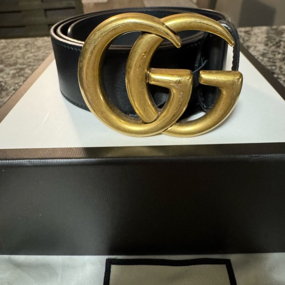 Gucci Double G leather belt Size 75